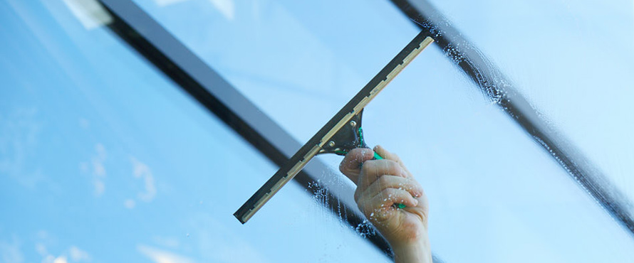 Trintion Fensterreiniger unger Profi Fensterwischer Abzieher Länge 45 cm mit hochwertiger Gummilippe,Fensterabzieher,Harter Wischergummi für streifenfreies Abziehen,Edelstahl Wasserschieber 