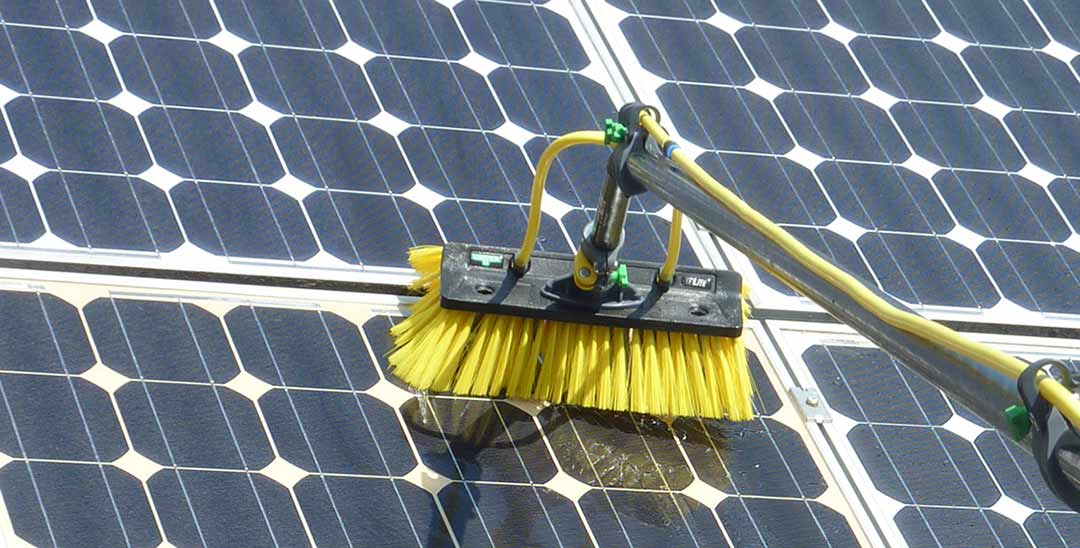 Application Solar Panel Cleaning