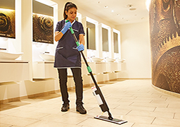 Attrezzature per la pulizia dei pavimenti 